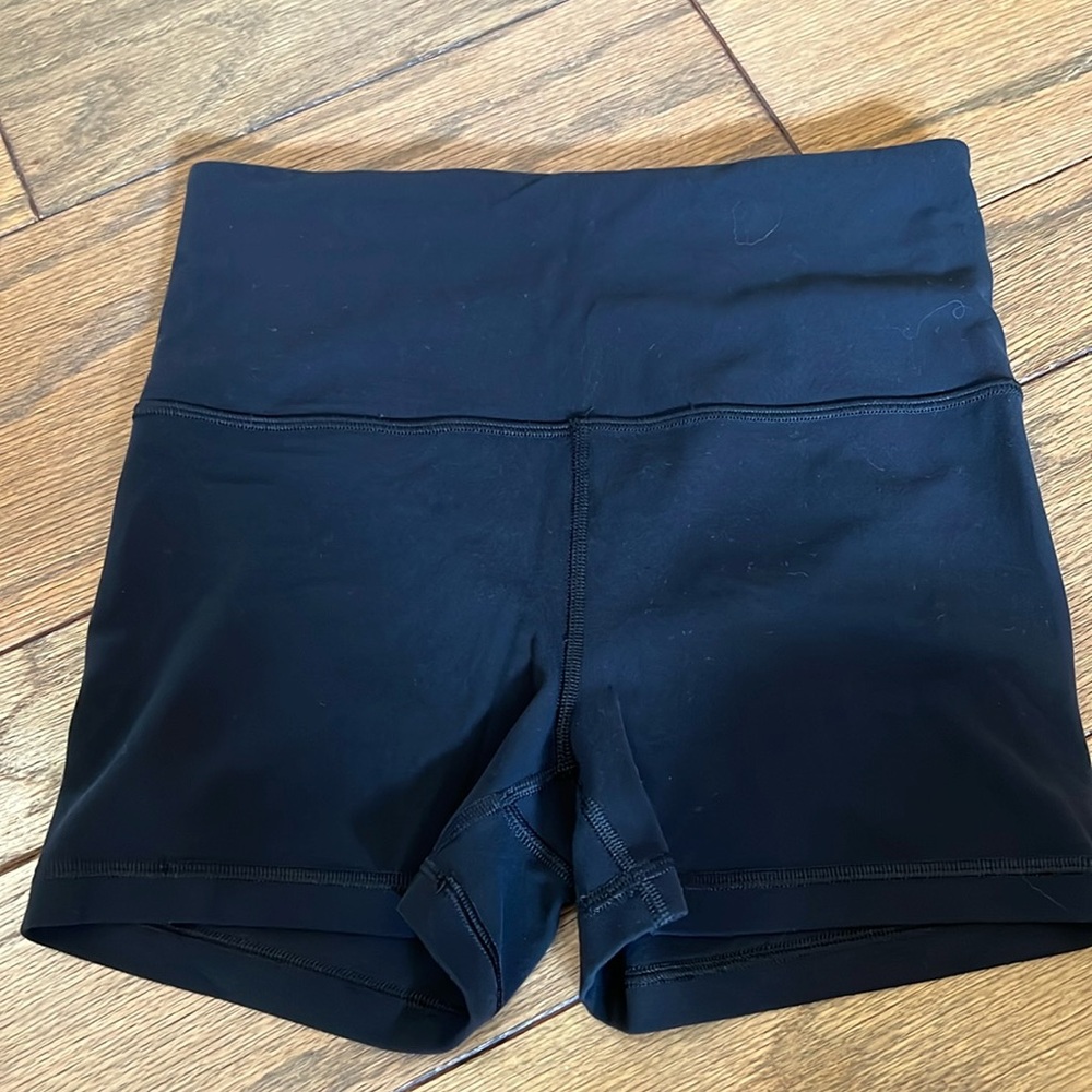 Athleta Ultra High Rise Elation Shortie